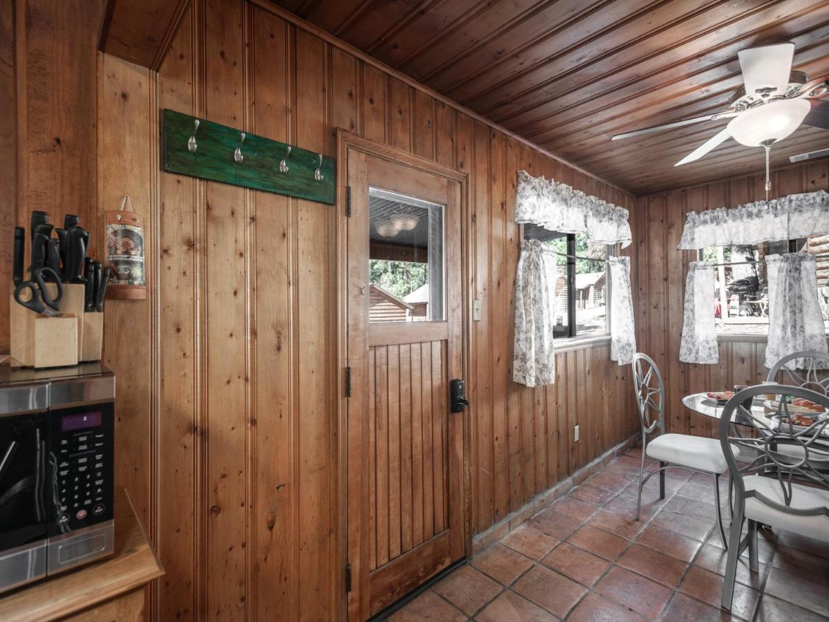 Alpine Cabin, 3 Bedrooms, Deck, Sleeps 8 鲁伊多索 外观 照片