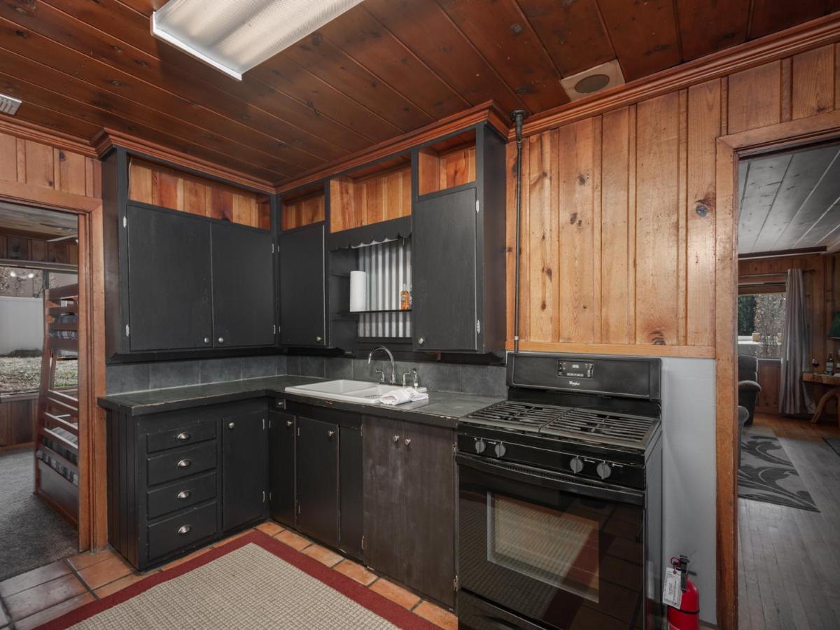 Alpine Cabin, 3 Bedrooms, Deck, Sleeps 8 鲁伊多索 外观 照片