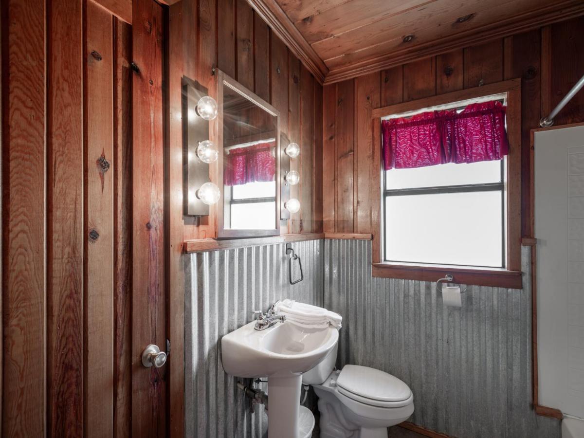 Alpine Cabin, 3 Bedrooms, Deck, Sleeps 8 鲁伊多索 外观 照片