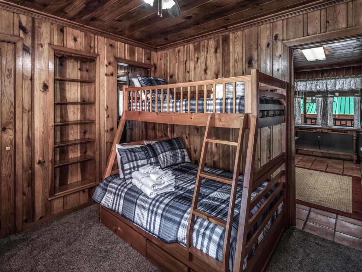 Alpine Cabin, 3 Bedrooms, Deck, Sleeps 8 鲁伊多索 外观 照片